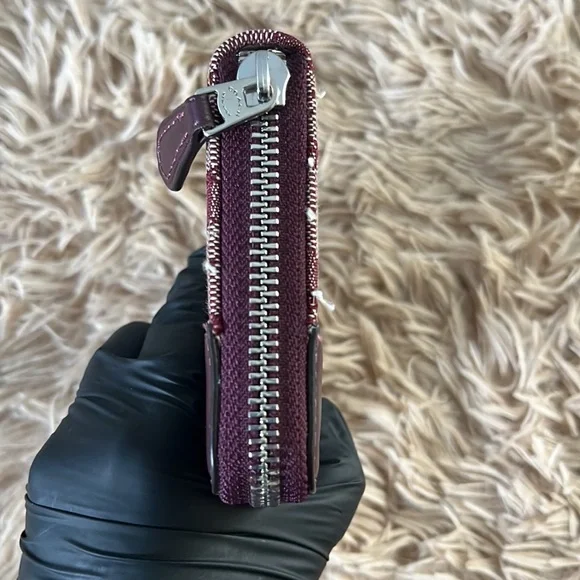 Auth COACH Long Zip Around Wallet in Signature Canvas - Picture 10 of 16